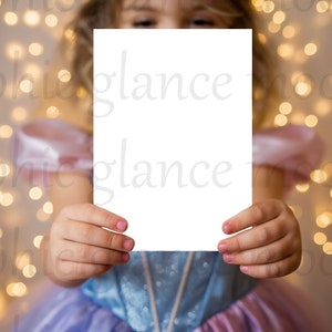 Maquette de carte, 5 x 7, princesse, maquette de carte à feuilles persistantes, invitations à une fête, invitation, carte de voeux, anniversaire, carte de mariage, carte transparente, png thumbnail