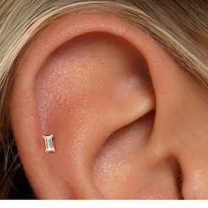 20G/18G/16G Baguette CZ Push Pin Labret • G23 Titanium Threadless Flat Back Earring • Tragus Stud • Helix Stud • Cartilage Stud • Nose Stud