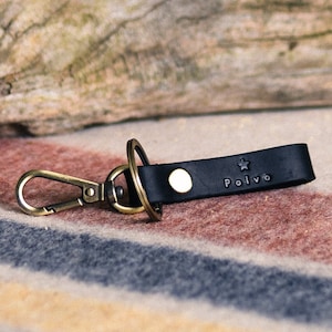 Chaveiro de couro preto - Organizador de chaves minimalista de grão integral - Fecho giratório para uso diário - Presente acessório elegante