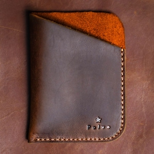 Tarjetero minimalista de piel flor marrón Polvo