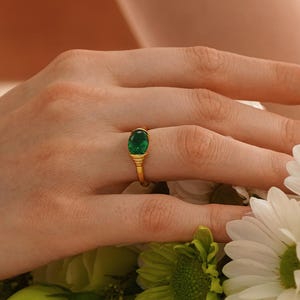Minimalist Birthstone Ring, Custom Single Birthstone Charm Ring, Dainty Statement Ring, Birthday Gift for Mom, Bridesmaid Gift, Gift for Her
