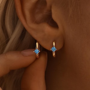 Minimalist Birthstone Huggie Hoop Earrings, Single Birthstone Earrings, Gold/Silver Hoop Earrings, Bridesmaid Gift,Birthday Gift for Her/Mom