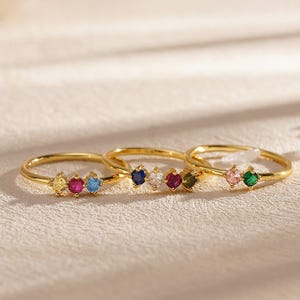 Minimalistische geboortesteenring, gepersonaliseerde familiegeboortesteenring, gouden stapelring, verjaardagscadeau, cadeau bruidsmeisje, moederdagcadeau voor haar