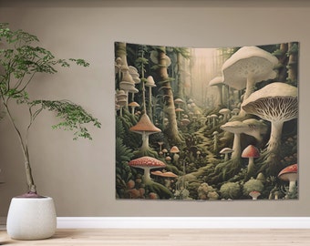 Könnte beinhalten: Eine Wandteppich mit einer fantasievollen Waldszene mit einer Vielzahl von Pilzen in verschiedenen Größen und Farben. Die Pilze sind in einem realistischen Stil dargestellt, mit filigranen Details und Texturen. Der Hintergrund ist ein üppiger grüner Wald mit einem Weg, der in die Ferne führt.