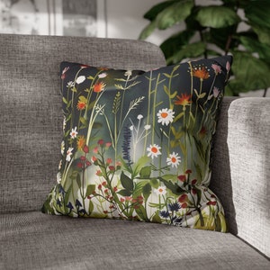 Floral Decorative Pillows, Throw Pillow cover, Watercolor Floral Accent Pillow Cases, Wildflowers, Botanical Pillow Cover, Couch Pillowcase
