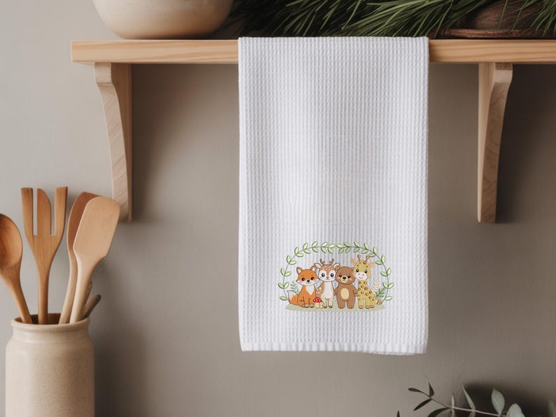 Woodland Animals Embroidery Design, Fox Deer Bear Giraffe Wreath ...