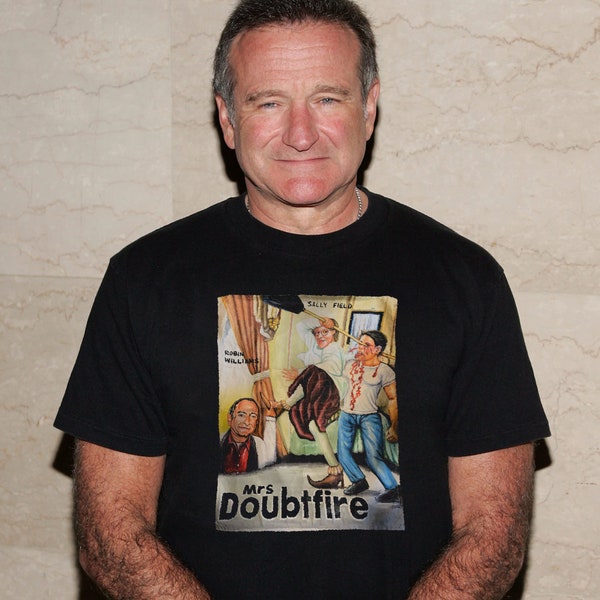 MEVROUW DOUBTFIRE - Ghanese filmposter Tee | Bung bioscoop