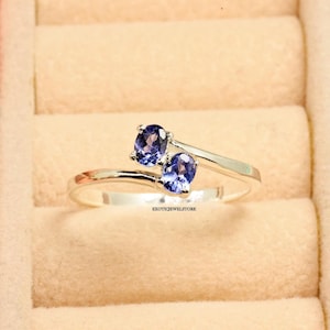 Dainty Tanzanite Engagement Ring, Round Cut Tz Gemstone Ring, December Birthstone Promise Ring for her, Anniversary Gift, Handmade Jewelry