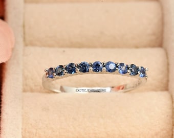 Anillo de compromiso de zafiro azul, anillo de promesa de zafiro, anillo de zafiro delicado, anillo llamativo para mujer, anillo de aniversario, anillo para niña