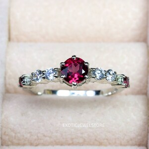 Red Garnet Ring, Natural Gemstone Ring, Silver Ring, January Birthstone Ring, Promise Ring for Women, Red Stone Ring, Gifts for Her, Jewelry