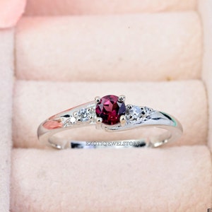 Natural Garnet Ring, Sterling Silver Statement Ring for Women, Round January Birthstone Red Gemstone Ring, Handmade Custom Jewelry for Her