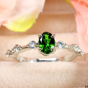 Natural Peridot Silver Promise Ring, Green Gemstone Anniversary Ring, August Birthstone Statement Ring for Women, Romantic Gift for her