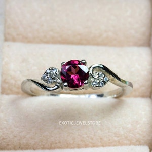 Genuine Garnet Statement Ring, Red Gemstone Silver Ring, Birthstone Jewelry, Dainty Ring for Women, Anniversary Gift for Wife, Unique Ring