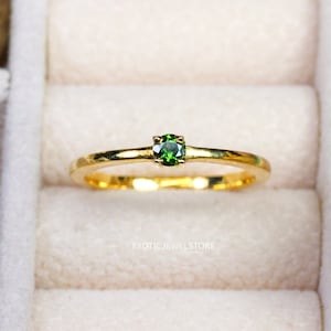 Minimalist Green Tourmaline Ring, Round cut Solitaire Ring, Simple Ring for Girls, Dainty Promise Ring, Anniversary Gift for her, Gifts