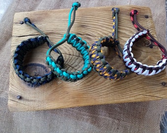 Paracord Bracelet | Adjustable survival armband | Handmade outdoor men's accessory | Emergency Bracelet | gift for her