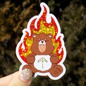 Midsommar care bear glitter sticker