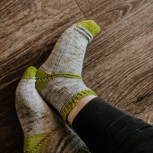 Lightbug Socks | Knitting Pattern | Digital PDF only