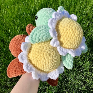 Daisy Turtle Crochet Pattern: Easy Amigurumi (PDF Pattern)