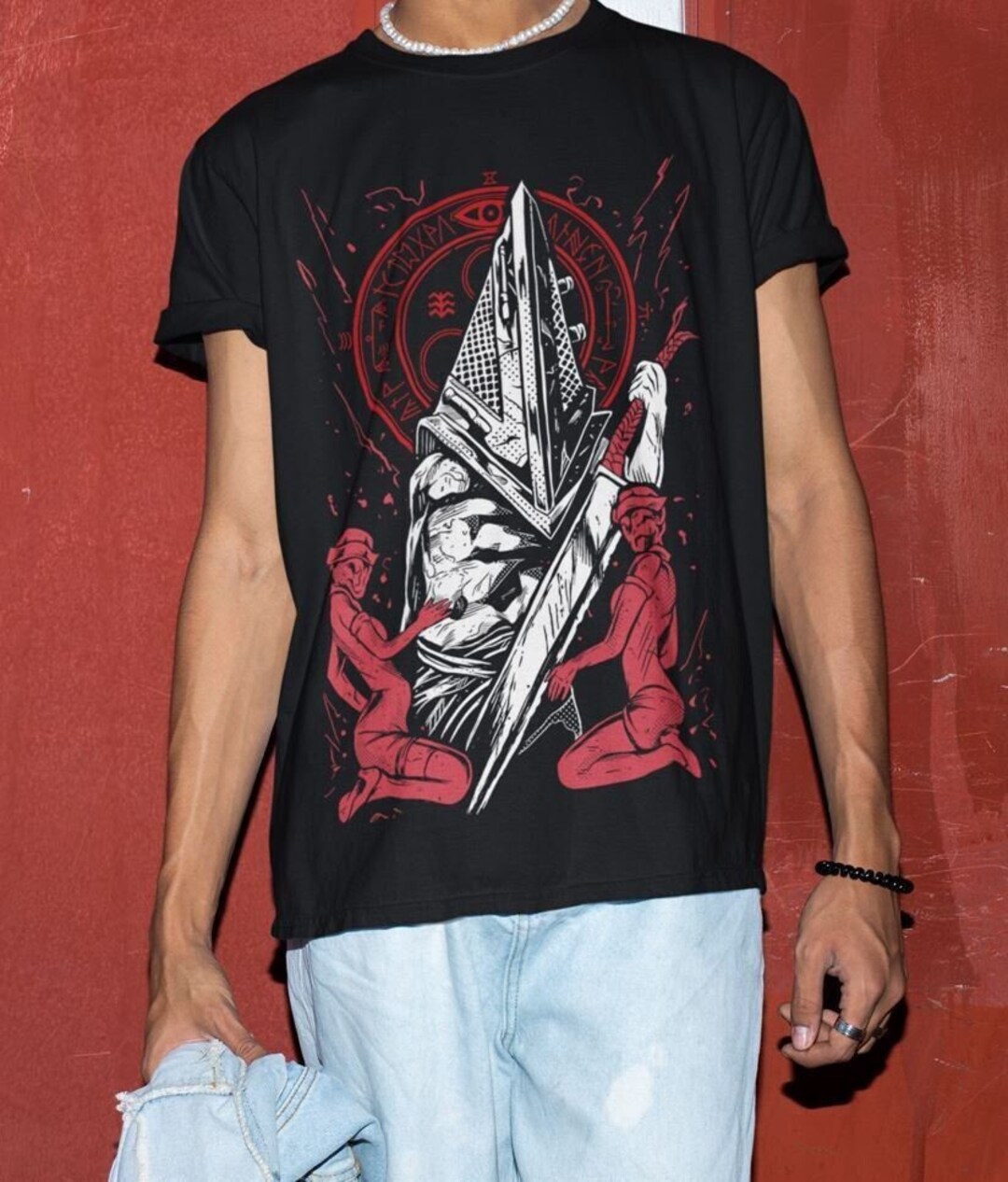 サイレントヒル2 ピラミッドヘッドユニセックスTシャツM/L/2XL il_1080xN.5594668721_53oi.jpg