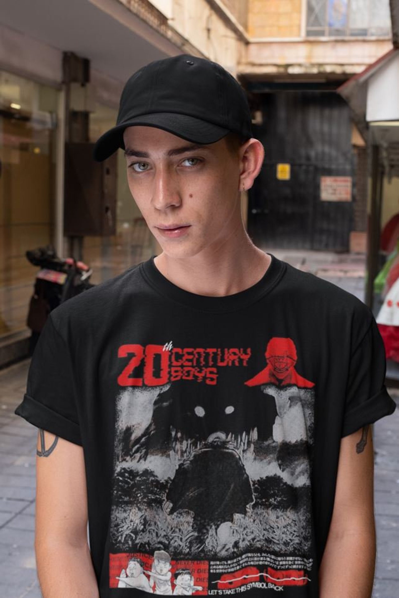 20世紀少年Tシャツ：浦沢直樹マンガアニメTシャツ - Etsy 日本