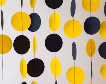 Bumble bee backdrop set – baby shower, 1st birthday & bee day party decor, bumblebee garland
