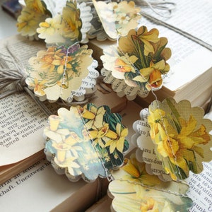 Ghirlande di carta con narcisi, decorazioni per matrimoni con narcisi, decorazioni per baby shower con narcisi, decorazioni per bridal shower con narcisi, ghirlande di fiori