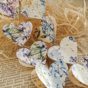 Ghirlanda di carta lilla, decorazioni nuziali lilla, decorazioni per addio al nubilato lilla, ghirlanda lilla. Sfondo lilla, striscione lilla, bandierine lilla