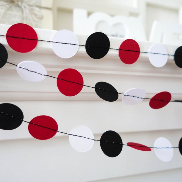 Ladybird party decorations, red paper garland, back paper garland, white paper garland, circle garland, paper decorations, paper backdrop