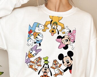 Vintage Mickey and Friends Sweatshirt,Disney Characters,Mickey&Co,Disneyland Sweatshirt,Disney Trip,Disney Family Vacation,Mickey Shirt