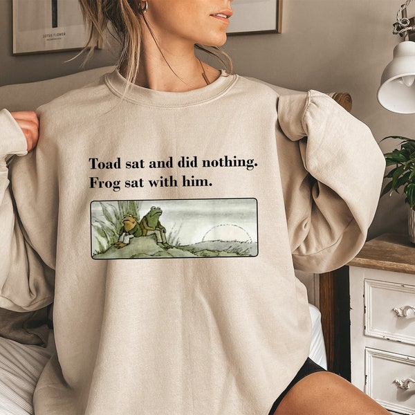 Frog And Toad Crewneck Sweatshirt,Vintage Classic Book Sweatshirt,Frog And Toad Shirt,Cottagecore Aesthetic Sweatshirt,Book Lover Sweatshirt