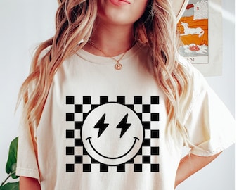 Vintage Smile T Shirt, Comfort Colors Oversized Shirt, Graphic Tee 