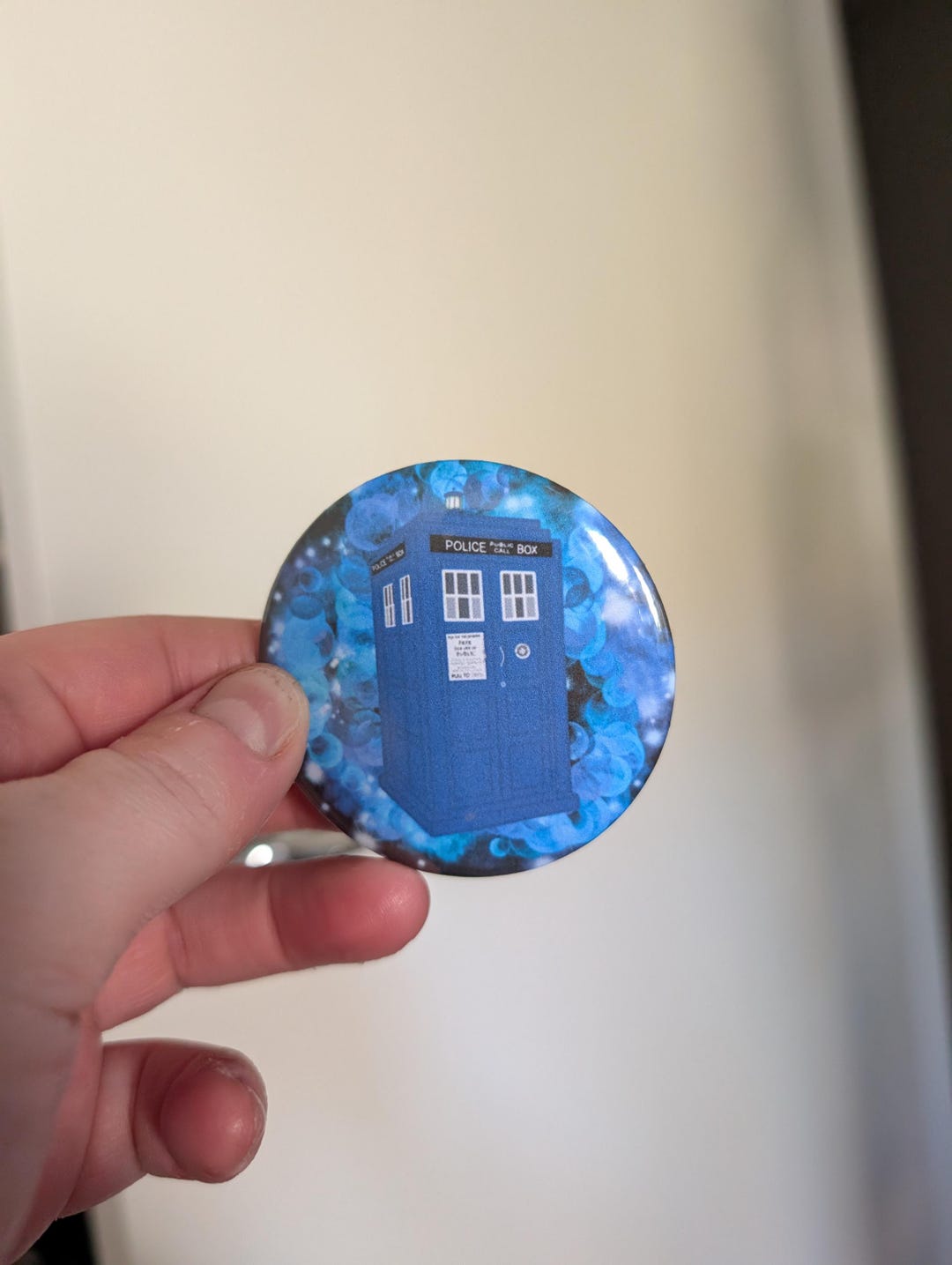 Inspired Doctor Who Fandom Badge: TARDIS Police Box Button - Etsy Australia