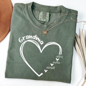 Custom Grandma Shirt,Grandma Heart Shirt,Nana Shirt With Grandkids Name,Gift For Grandma,Personalized Grandma Gift Shirt,Mother's Day Shirt