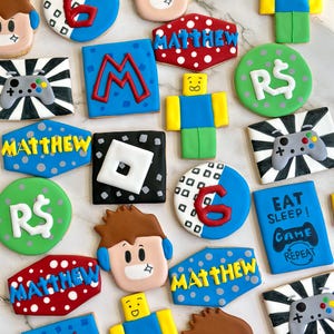 Custom Roblox Birthday Cookies – Gamer Party Favor Organic Natural Sugar Cookies with Name & Age – Personalized Roblox Treats for Kids