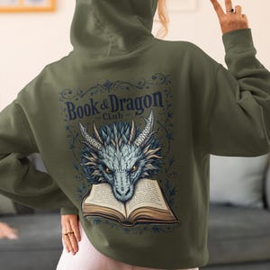 Bok- och drakklubbshoodie, boklig fantasydesign, drake unisex-hoodie för fantasyfans, mysig bokhoodie, boklig presentidé