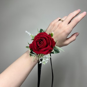 Red Corsage Wedding Wrist Corsage Red Bridesmaids Burgundy Corsage Pine Cone Winter Christmas Red Corage Artificial Flowers