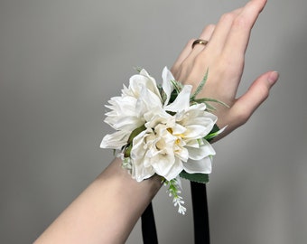 White Corsage Wedding Dahlia Wrist Corsage Bridesmaids Corsage Ivory Mom Corsage Accessories Artificial Flowers White Dahlia Boutonniere