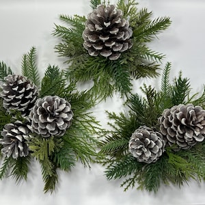 Topper per torta nuziale a forma di pigna, decorazione per torta nuziale a forma di pino, decorazioni per torta sempreverdi, decorazioni per torta invernale a forma di albero di pino, decorazioni per torta nuziale nel bosco