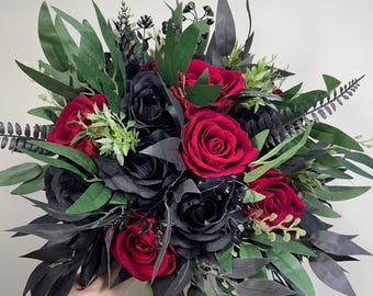 Red Black Gothic Wedding Bouquet, Dark Red Rose Bridal Bouquet, Black Rose Bouquet, Halloween Wedding Flowers, Moody Bridal Bouquet