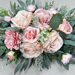 Rosa Bogen-Arrangement Kreuz Elfenbein Bogen Arrangement Blush Dekor Dusty Rose Salbei Kunstblumen Eukalyptus Rosa Laube Arrangement