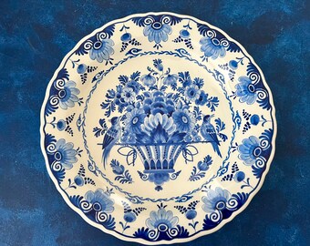 Royal Delft blue Large wall plate / Beautiful and richly decorated Delft decorative plate from ROYAL Delft / PORCELEYNE FLES / Dutch heritage /