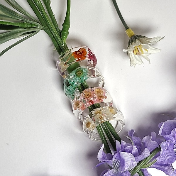 Clear Resin Ring with Dried Flowers | Spring & Summer Jewelry | Flower Garden Series