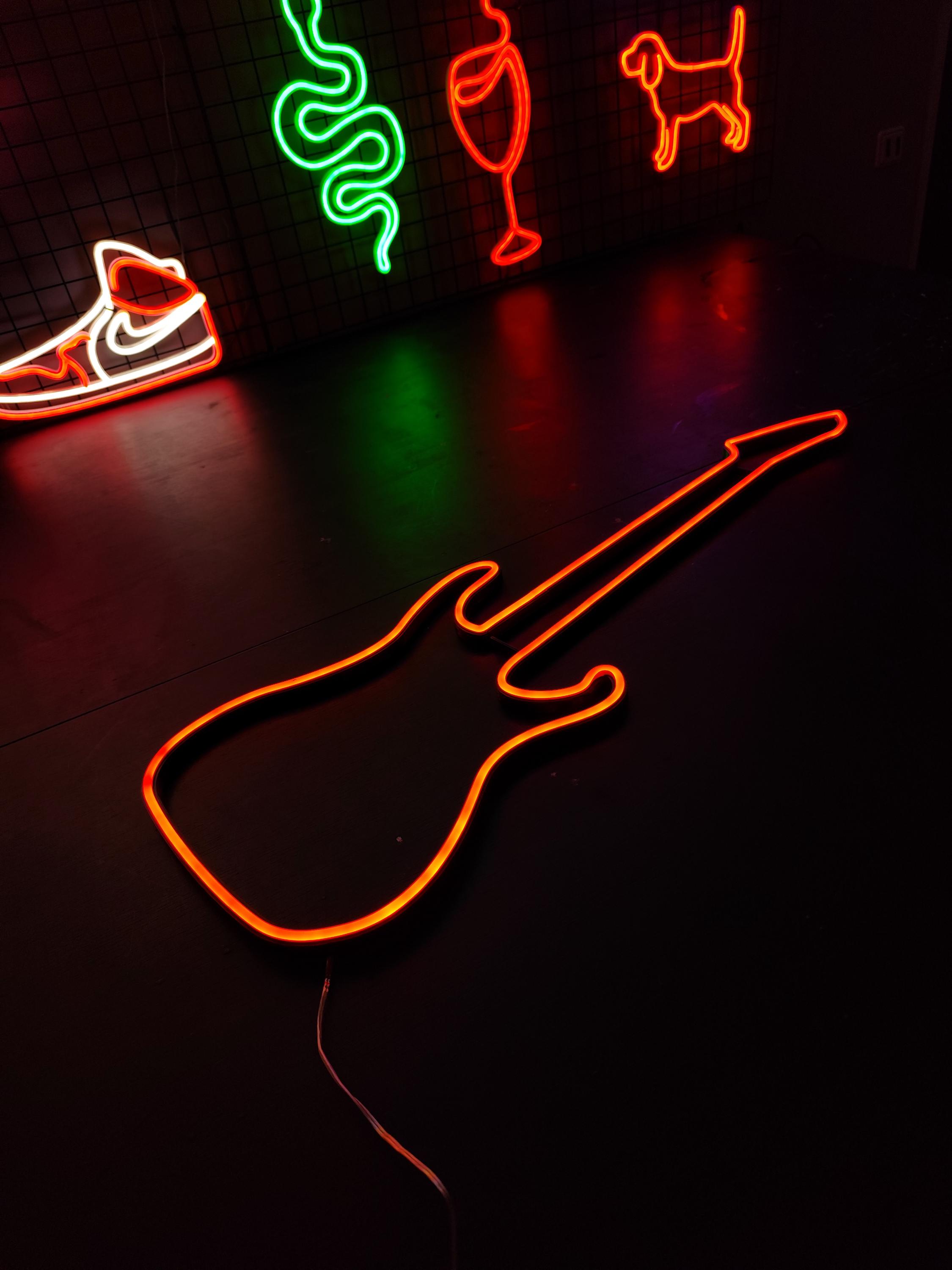 LED Neon Gitarren-Zeichen, Musikstudio-Beleuchtung, minimalistische Gitarren-Wand-Dekor, handgemacht, energiesparend, Geschenk für Musik-Enthusiasten, Hauptlampe