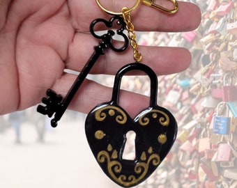 Resin keyring keychain Italian style love lock and key. Clip on bag charm, bag bling pendant keyring for women - black and gold