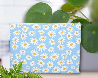 Blue Daisy Floral Accessory Pouch: Springtime Makeup Bag, Travel Companion