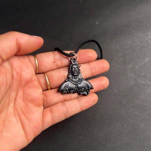 Adiyogi Pendant Metal Made Shiva Locket for Men Mahadev Necklace Hindu God Jewelry Spiritual Gift Shiv Bhakt Pendant Yoga Wear