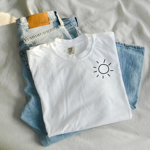 Minimalistisches T-Shirt Sonne, Sonnen TShirt, Sommer Shirt, Minimalistisches Boho t shirt, Celestial, Statement Shirt, Unisex,comfort color