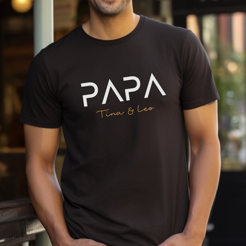 Papa T-Shirt personalisiert mit Name, Vater Hoodie Geschenk, werdender Papa Ankündigung, Vatertag, Cooles Papa Sweatshirt, bester Papa Bild 4