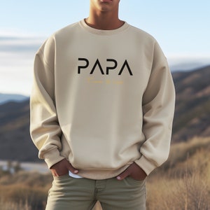 Papa Hoodie personalisiert mit Name, Vater T-Shirt Geschenk, werdender Papa Ankündigung, Vatertag, Cooles Papa Sweatshirt, bester Papa Bild 7