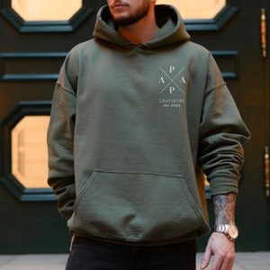 Sudadera con capucha de papá personalizada con nombre y año, regalo de camiseta de padre, anuncio de papá expectante, día del padre, sudadera de papá genial imagen 6